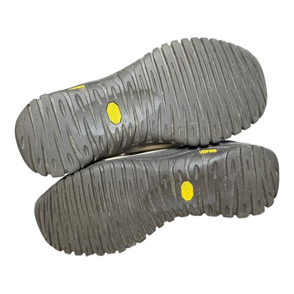 UGG Adirondack II Tan Boots with Sherpa Wool Lining sz 7 Waterproof - Picture 4 of 10